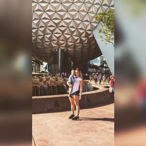 Meet your Posher, Samantha